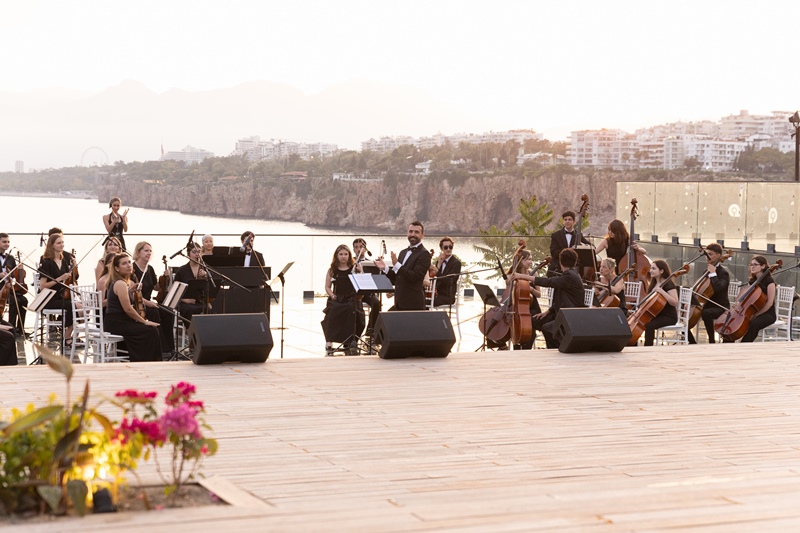 Moda, Tarih Ve Sanat�n Büyülü Bulu�mas� 